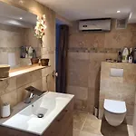 Flat With Sea View Apartman