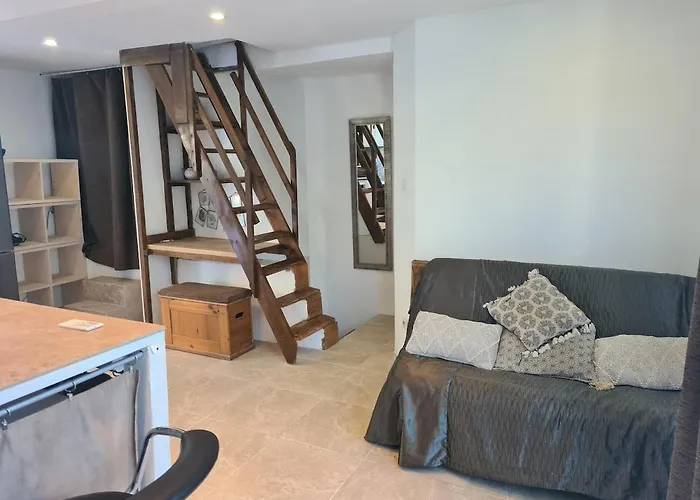 Flat With Sea View *