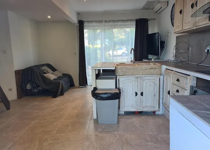 Flat With Sea View 昂蒂布